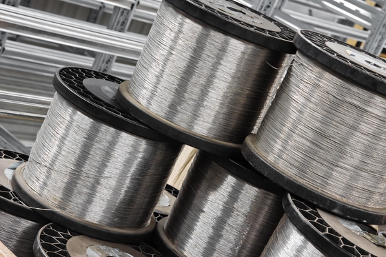 Alambre de acero ultrafino regular de acero inoxidable para industrias aeronáuticas